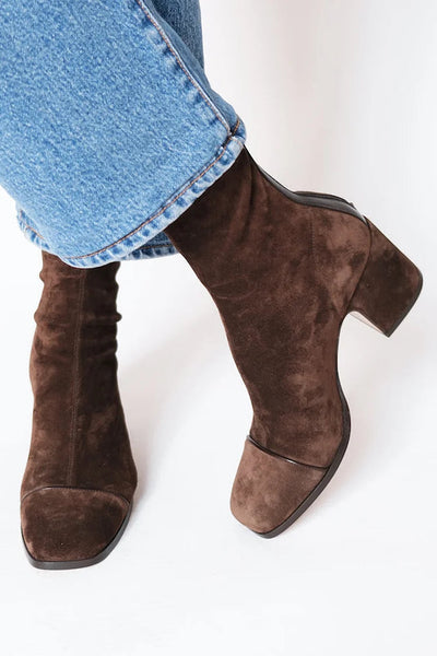 Gemma - Classic Stylish Boots