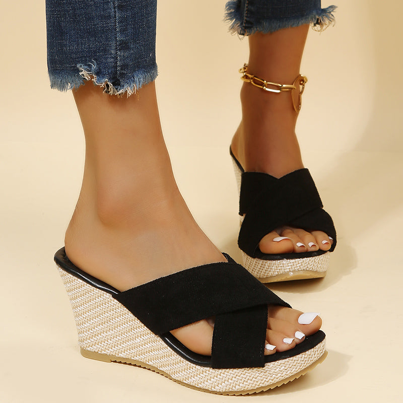 Valeria - Relaxed Wedge Sandals