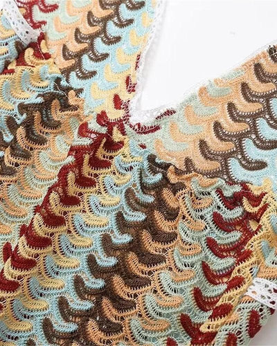 Brisa - Chic V-Neck Dress